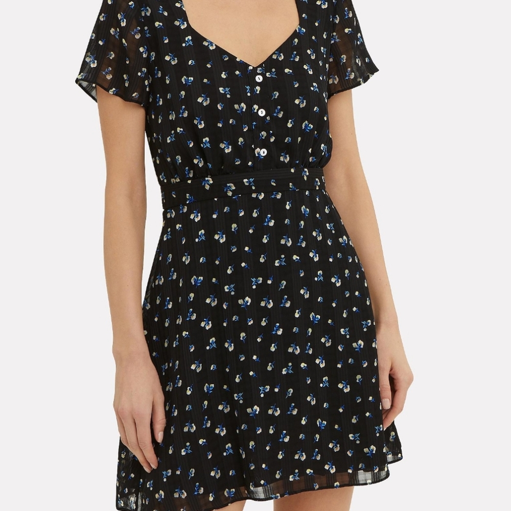 🌼Beautiful Black Floral Mini Dress🌼